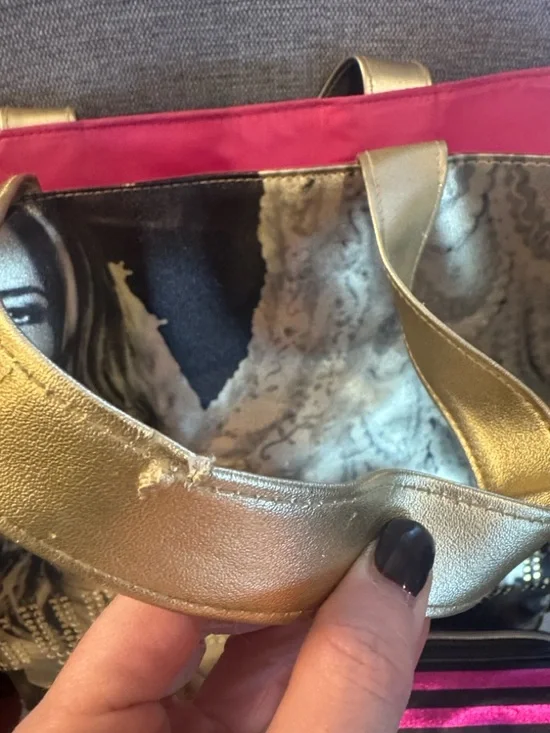 Victoria’s Secret Tote Bundle Bag + Makeup Case + Cozy Slipper Socks Set - Picture 9 of 15